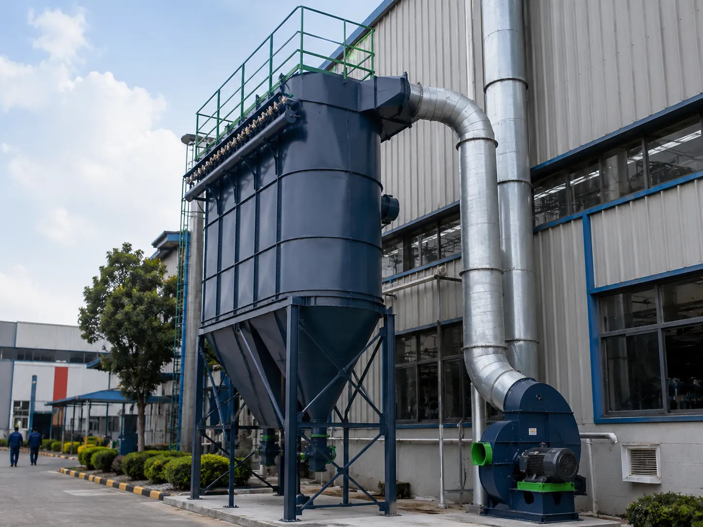 Pulse-jet industrial dust collector with filter bag housing by Airvent Systems